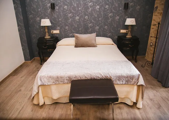 La Casona De Bautista 4 Estrellas Con Piscina Caceres *