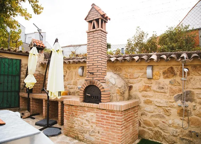 La Casona De Bautista 4 Estrellas Con Piscina Caceres